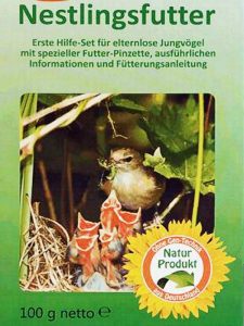 Sogenanntes Nestlingsfutter eignet sich NICHT zur Aufzucht von Wildvögeln, © Anke Dornbach